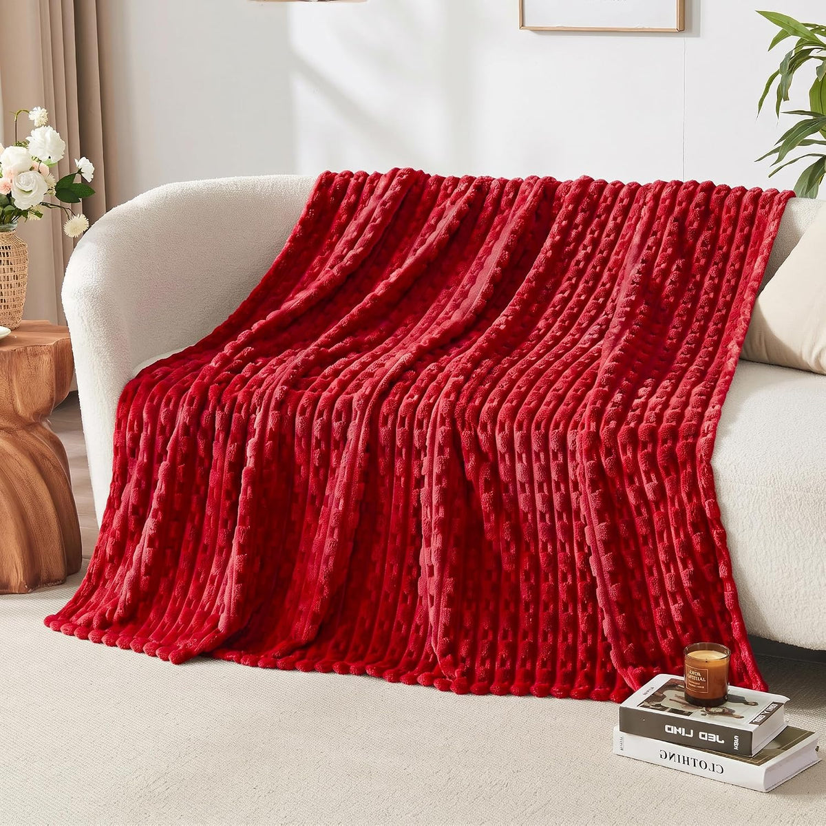 Leximan Ribbed Fleece Throw Blanket, Ultra-Soft Plush Blanket for Sofa, Couch and Bed, Cozy All-Season Home Decor Throw (Red, Twin (60" x 80"))