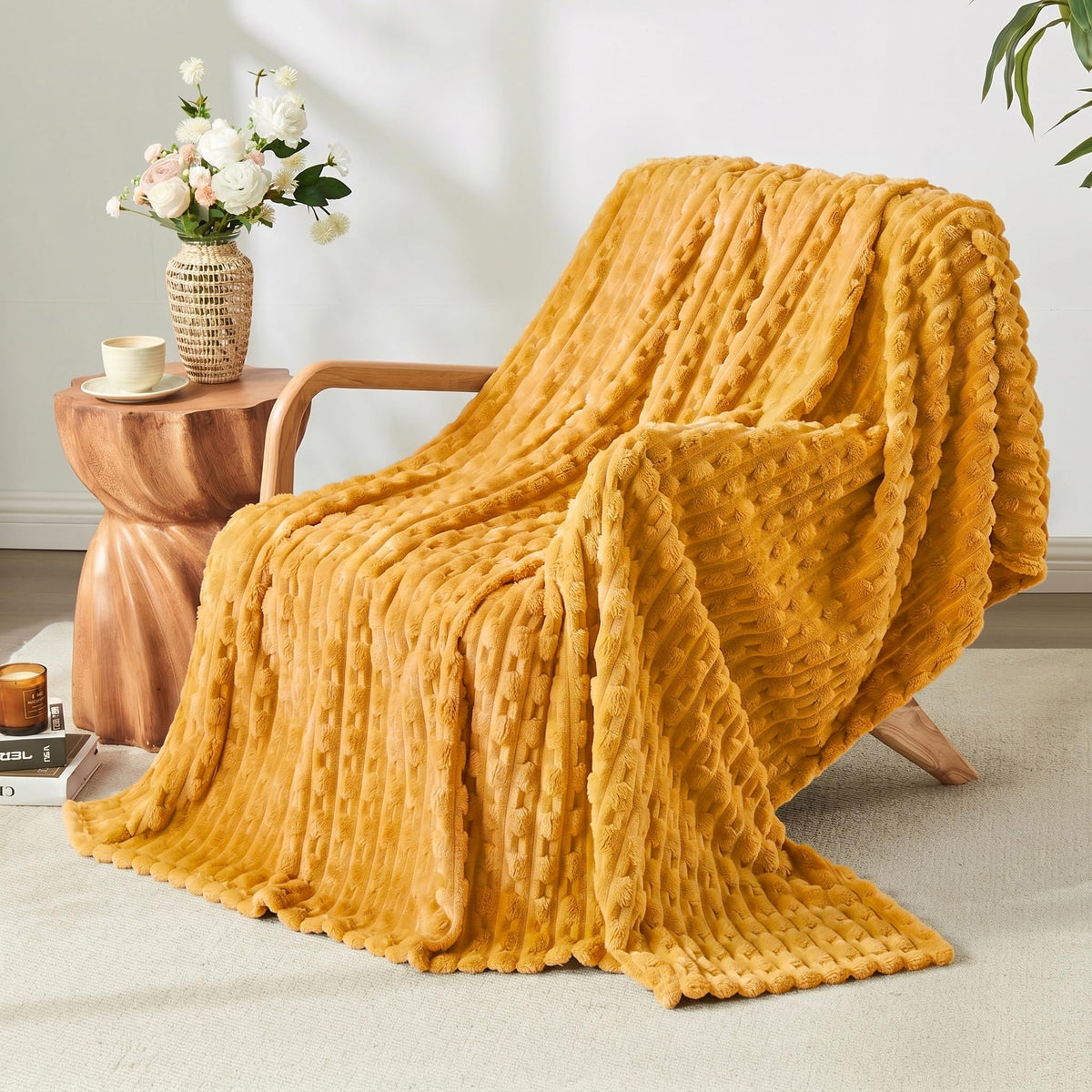 Leximan Ribbed Fleece Throw Blanket, Ultra-Soft Plush Blanket for Sofa, Couch and Bed, Cozy All-Season Home Decor Throw (Red, Twin (60" x 80"))