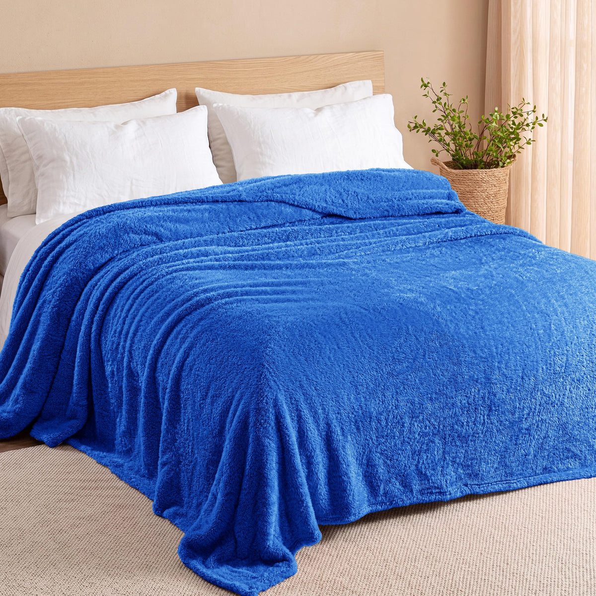 Exclusivo Mezcla Fuzzy Large Fleece Throw Blanket for Couch, Dusty Pink